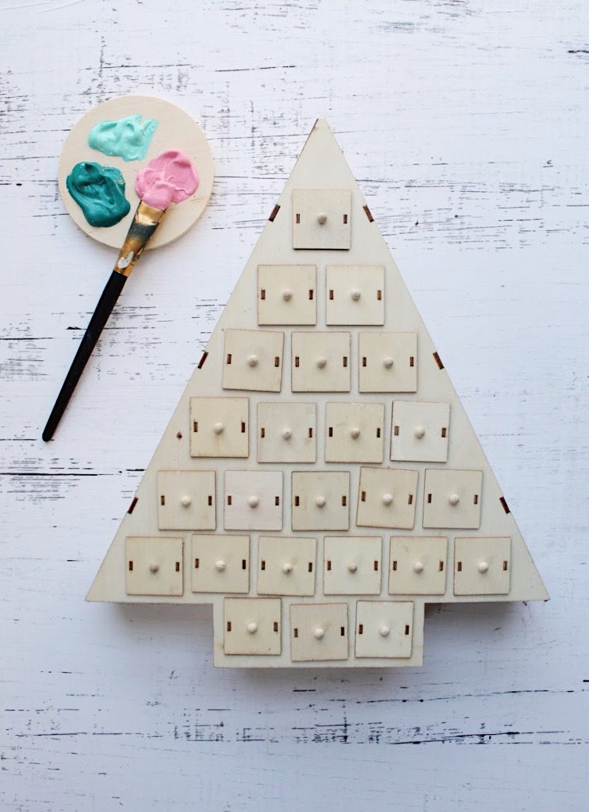 DIY Christmas Tree Advent Calendar Step by Step Tutorial + a tutorial featured by Top US Craft Blog + The Pretty Life Girls